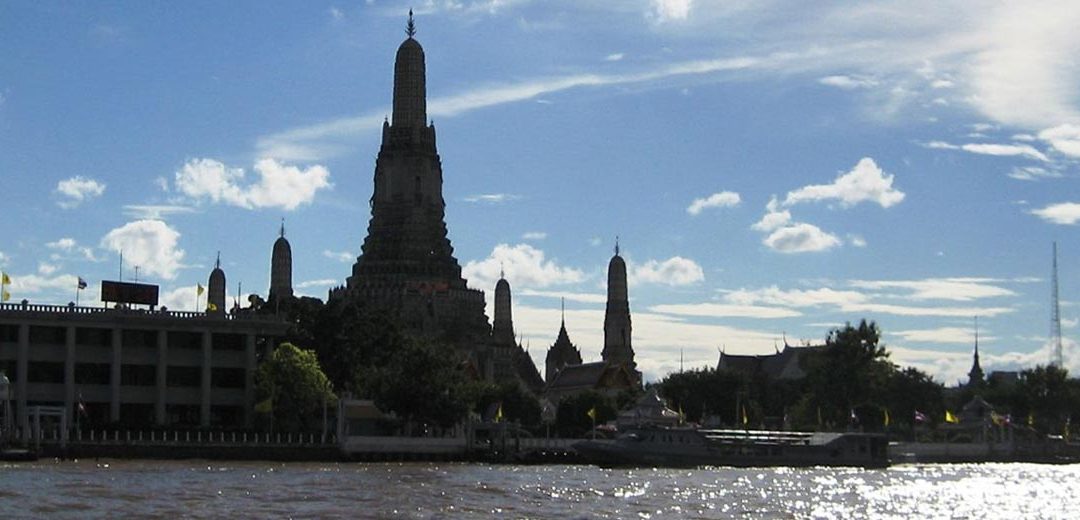 Un paseo en Long Tail por el río Chao Phraya