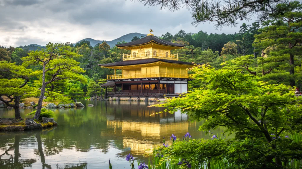 01 abr. Templo Kinkauji (Pabellón de Oro), Kyoto — Japón Salida Exclusiva Cerezos 28 Marzo 2027