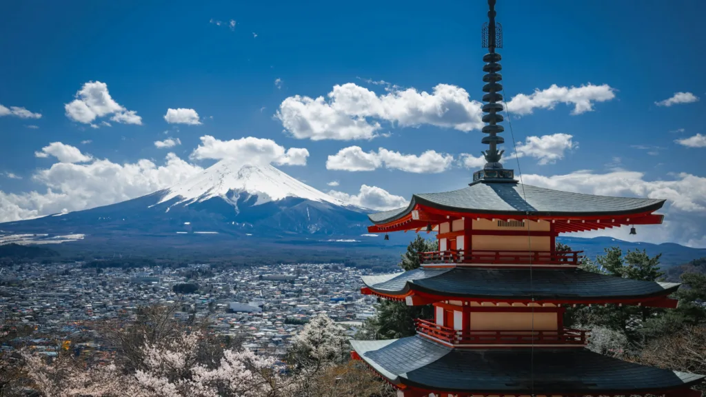 05 abr. Vista del Monte Fuji desde Chureito — Japón Salida Exclusiva Cerezos 28 Marzo 2027