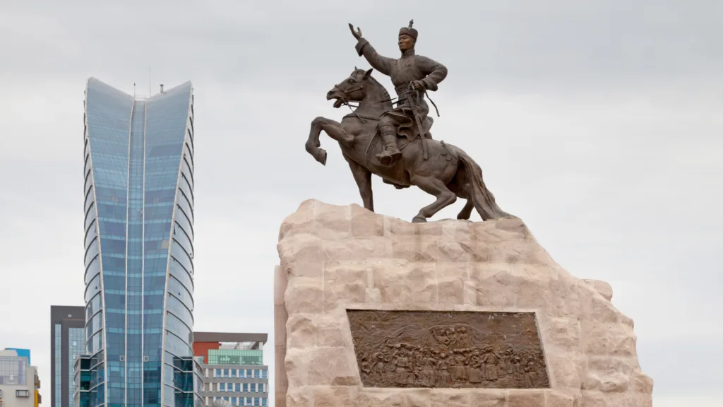 10 jul. Plaza central de Sukhabaatar, Ulán Bator — Mongolia con Festival Naadam