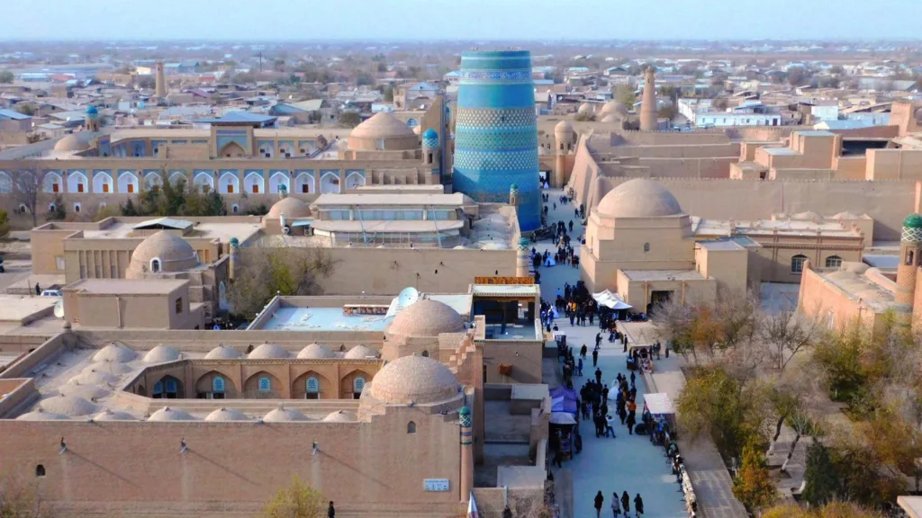 23 mar. Minarete Kalta Minor y Khiva — Uzbekistán Salida Especial Semana Santa 21 Marzo 2027