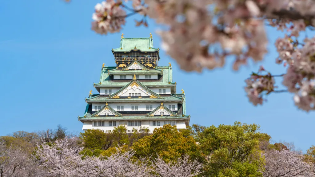 30 mar. Castillo de Osaka — Japón Salida Exclusiva Cerezos 28 Marzo 2027