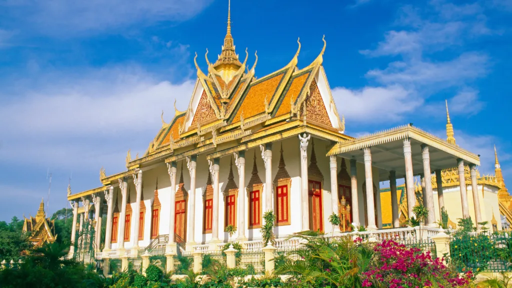 Camboya y Tailandia · Camboya: templos de Angkor, ciudades y paisajes del Tonlé Sap