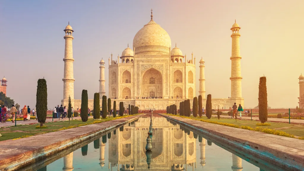 India y Bután · India, entre plantaciones de té, monasterios y paisajes del Himalaya oriental
