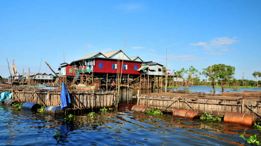 Camboya y Tailandia · Camboya: templos de Angkor, ciudades y paisajes del Tonlé Sap