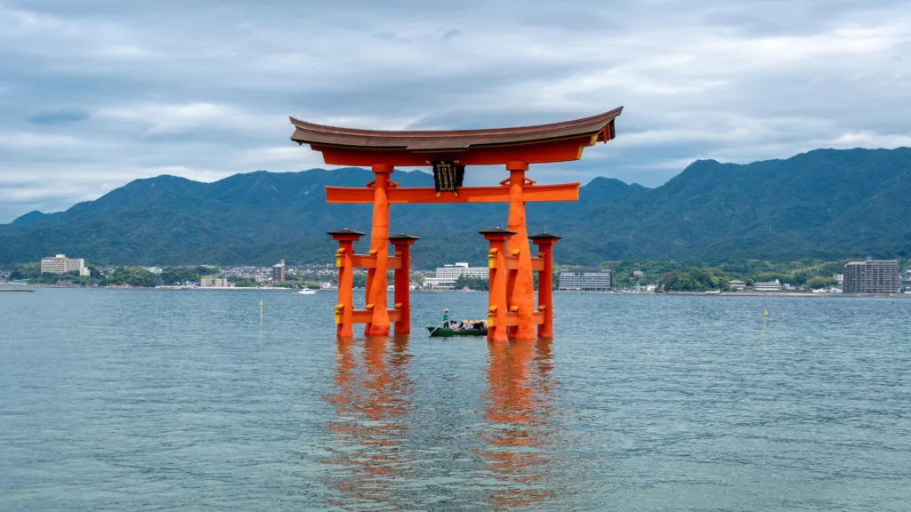 Japón y Maldivas · Japón: grandes ciudades, patrimonio y paisajes