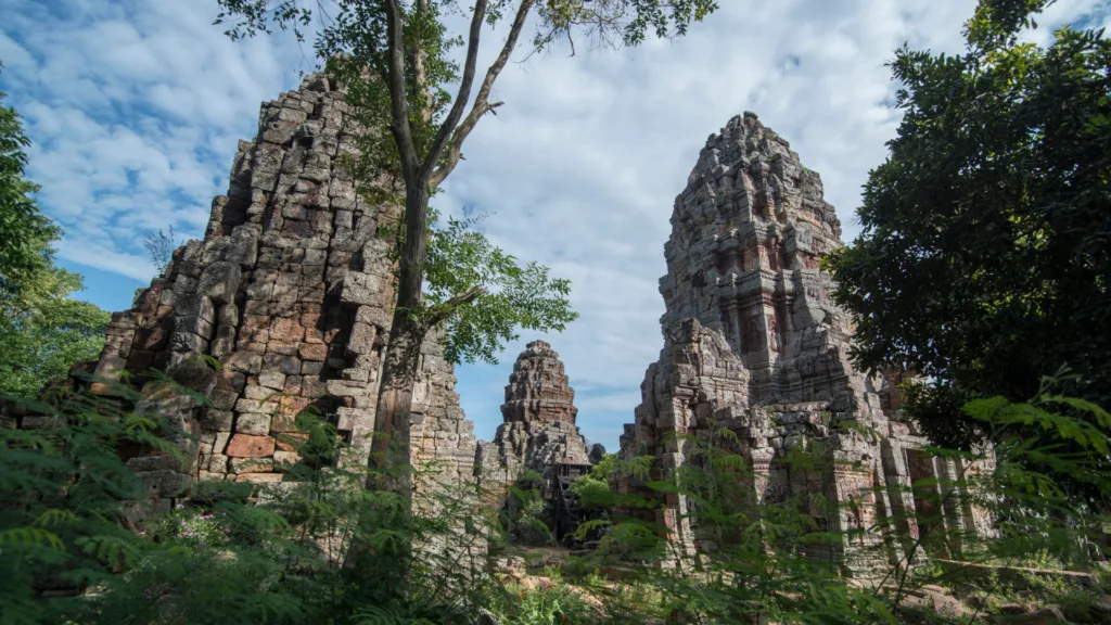 Camboya y Tailandia · Camboya: templos de Angkor, ciudades y paisajes del Tonlé Sap