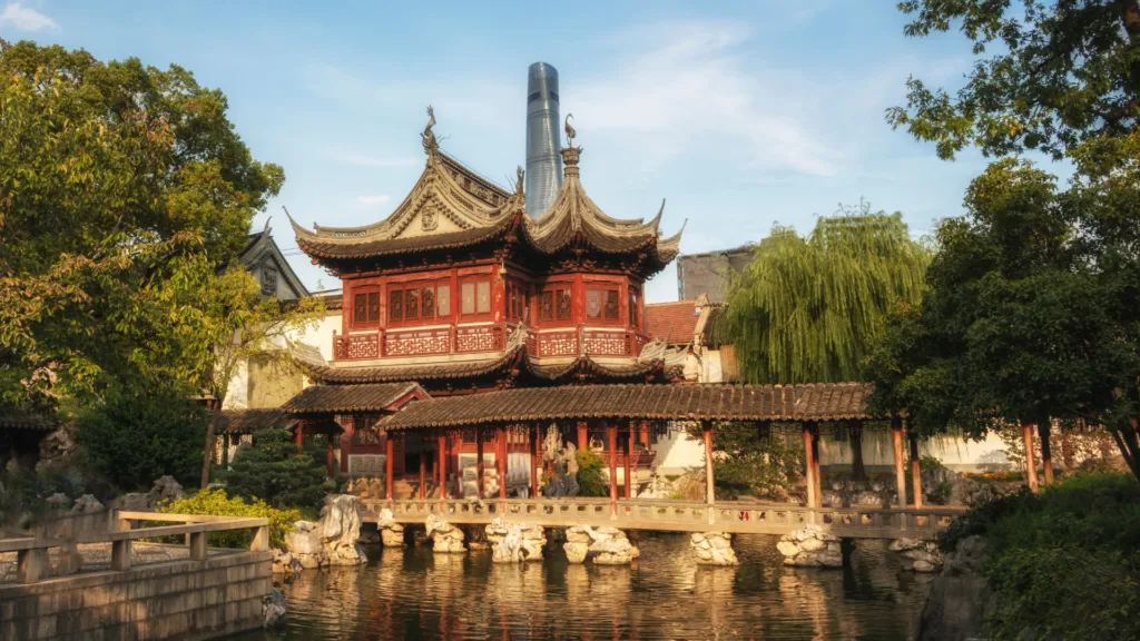 Japón y China · China: patrimonio imperial, grandes ciudades y paisajes