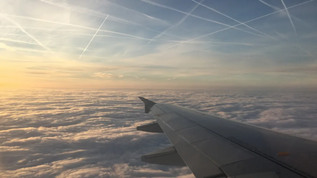 Vuelo de regreso — Explore Sri Lanka con playas Suroeste