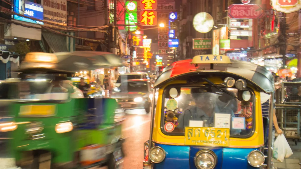 Bangkok — Myanmar con Phuket y Bangkok