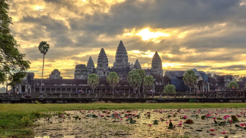 SIEM REAP — La Quintaesencia con Phuket