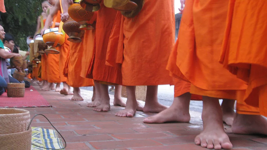 Tak Bak, ceremonia tradicional Baci, Luang Prabang — El Espíritu de Laos