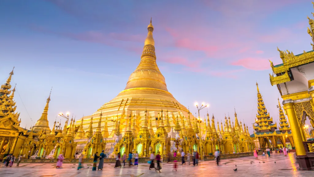 Pagoda de Shwedagon, Yangón — Corazón de Myanmar