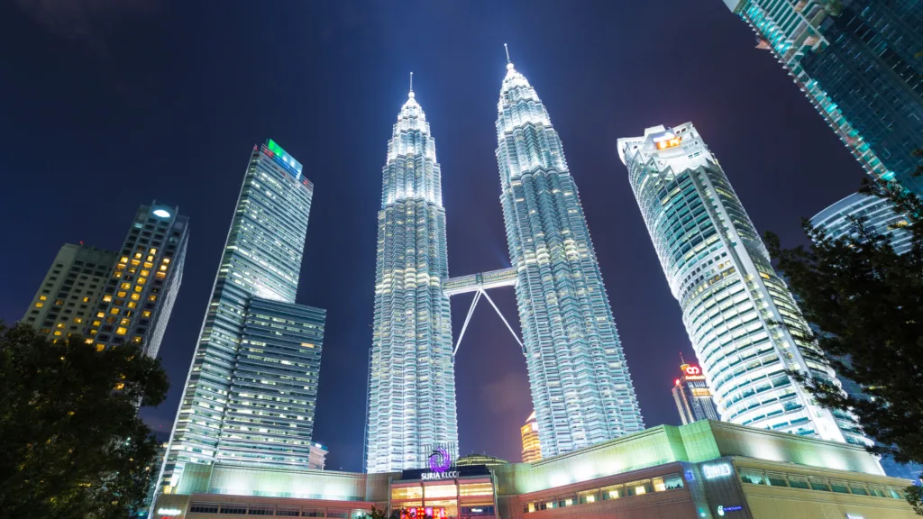 Torres Petronas, Kuala Lumpur — Kuala Lumpur, Borneo e Islas Perhentian