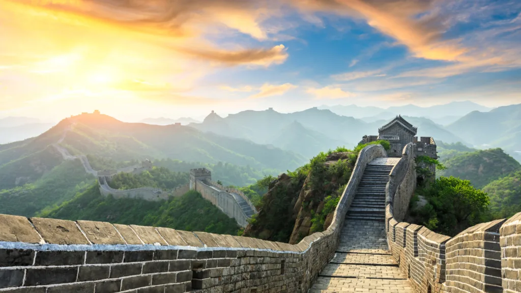 PEKÍN — China: Paisajes y Etnias