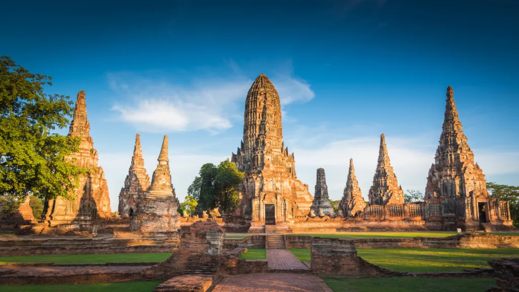AYUTTHAYA – LOBPURI – SUKHOTHAI — Lo Mejor de Tailandia y Maldivas