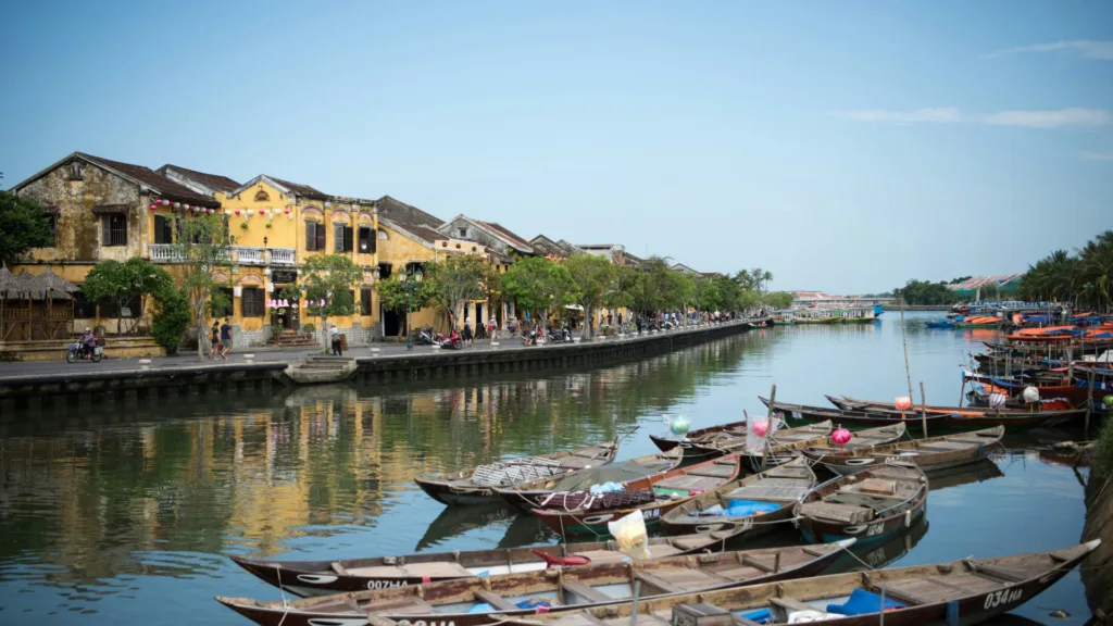 BAHÍA DE HALONG – DA NANG – HOI AN — Vietnam y Camboya: Crucero por el Mekong