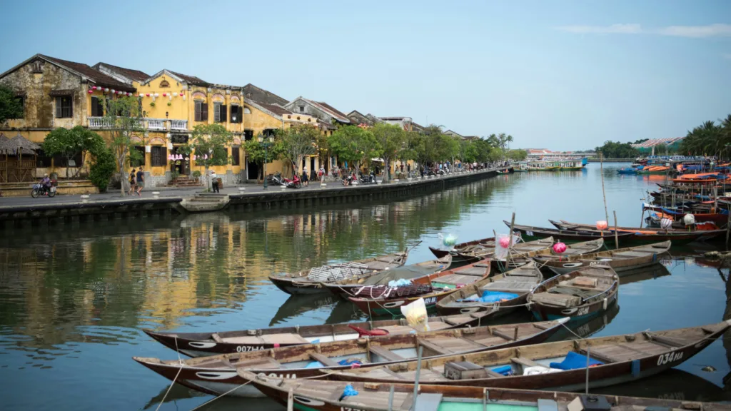 BAHÍA DE HALONG – HANOI – DANANG – HOI AN — Súper Vietnam y Camboya