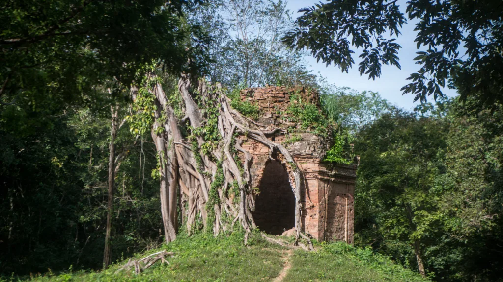 Templo sambor prei kuk, Kampong Thom — Camboya al Completo