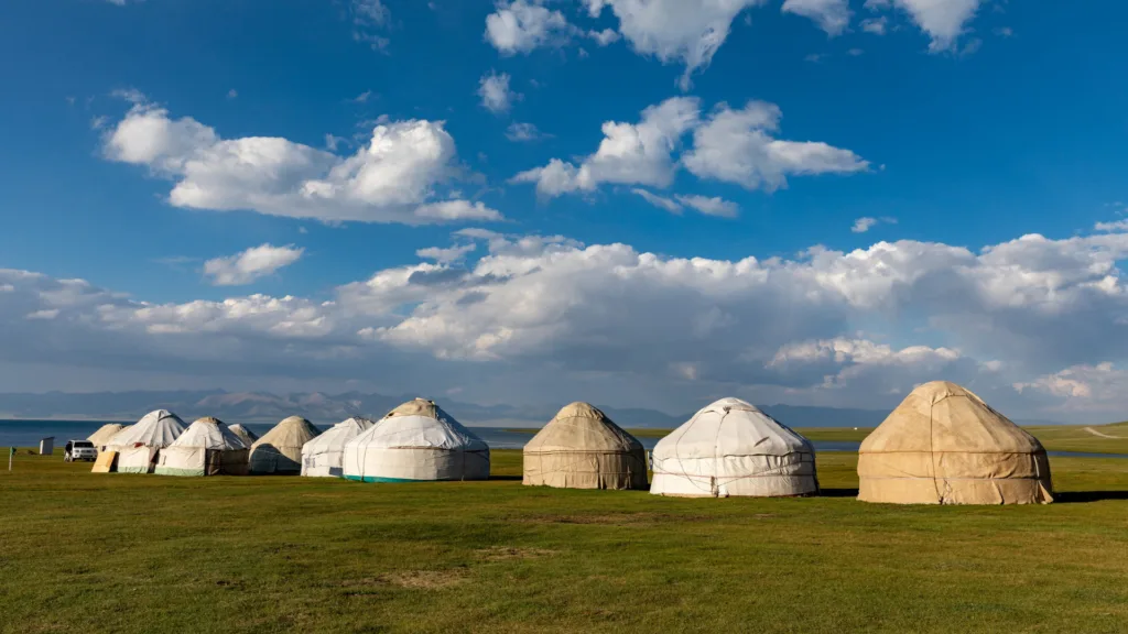Yurta en Kyrgyzstan — Expedición por Kirguistán
