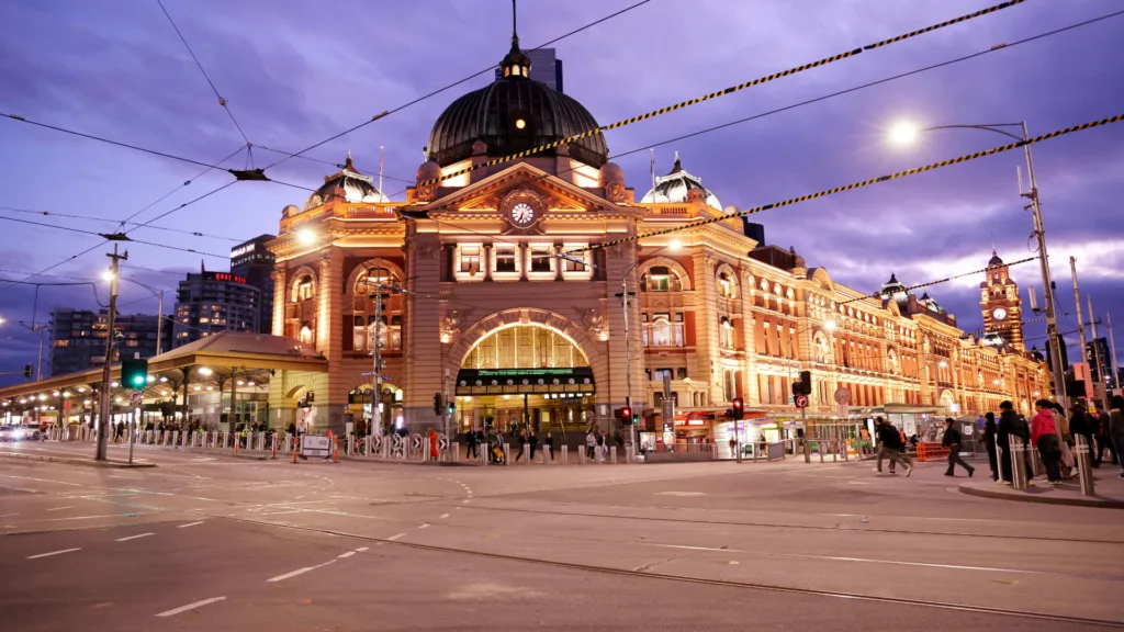 Estación de Flinder St. ,Melborne — Australia Fly & Drive