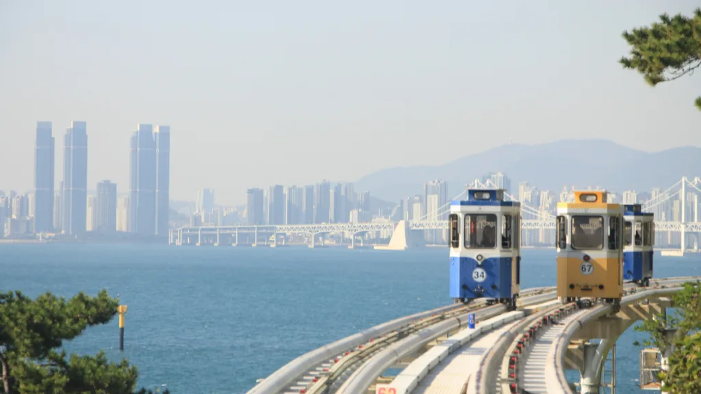 Haeundae Beach Train, Busan — Corea del Sur al Completo