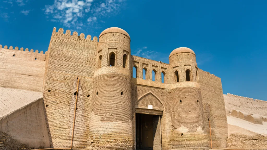Fortaleza de Khodjant, Tayikistán — La Gran Ruta de la Seda