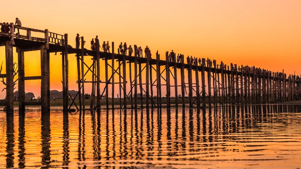 Puente de U Bein, Amarapura — Corazón de Myanmar