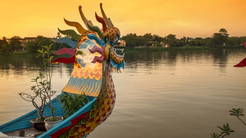 HOI AN - HUE — Gran Tour de Vietnam y Camboya