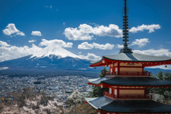 05 abr. Vista del Monte Fuji desde Chureito — Japón Salida Exclusiva Cerezos 28 Marzo 2027