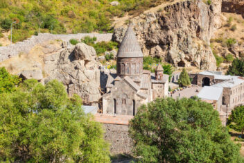 Monasterio de Geghard, Armenia — Atravesando el Cáucaso