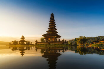 TOKYO – DENPASAR (BALI) — Japón Rascacielos y Tatamis con Bali