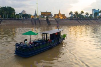 Crucero por el Rio, Phnom Penh — Camboya al Completo