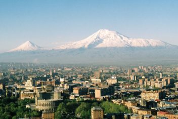 Erreván — Armenia en grupo