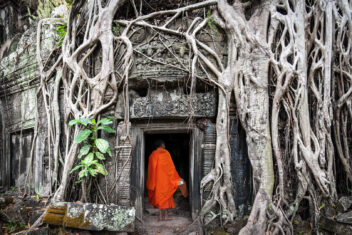 Ta Prohm, Siem Reap — Camboya en grupo con Koh Rong