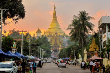 Yangón — Myanmar y Bangkok