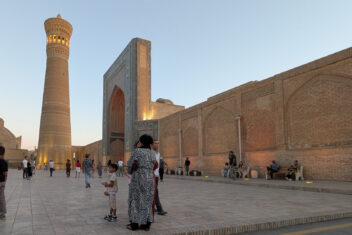 Complejo Poi-Kalon, Bukhara — Encantos de Uzbekistán y Turkmenistán