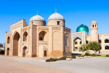Mezquita Shaikh Muslihiddin, Khujand ,Tayikistán — Tayikistán Clásico