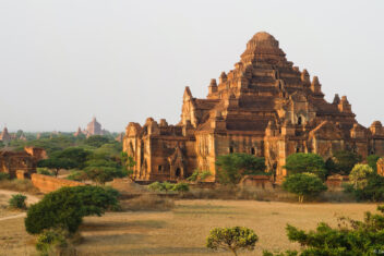 Templo Dhammayangyi, Bagan — Corazón de Myanmar