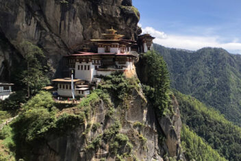 monasterio de Taktsang (Nido del Tigre) — Esencia de Bután y Katmandú