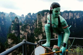 ZHANGJIAJIE — China: Avatar Y El Reino Del Fénix