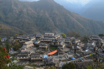 Pueblo de Ghandruk — Nepal Cultural y Trekking