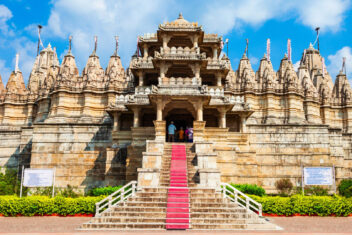 Templo Jainista, Ranakpur — India Norte al Completo